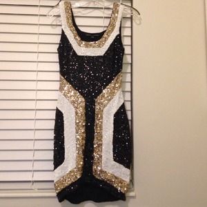 beautiful bebe dress 😍