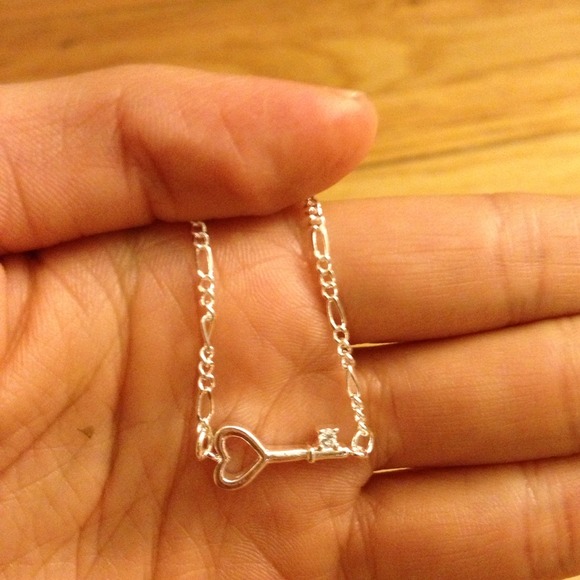 Beautiful key anklet - Picture 2 of 3