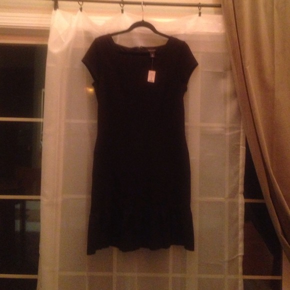 Price reduced! Great for work to eve! (On hold)
