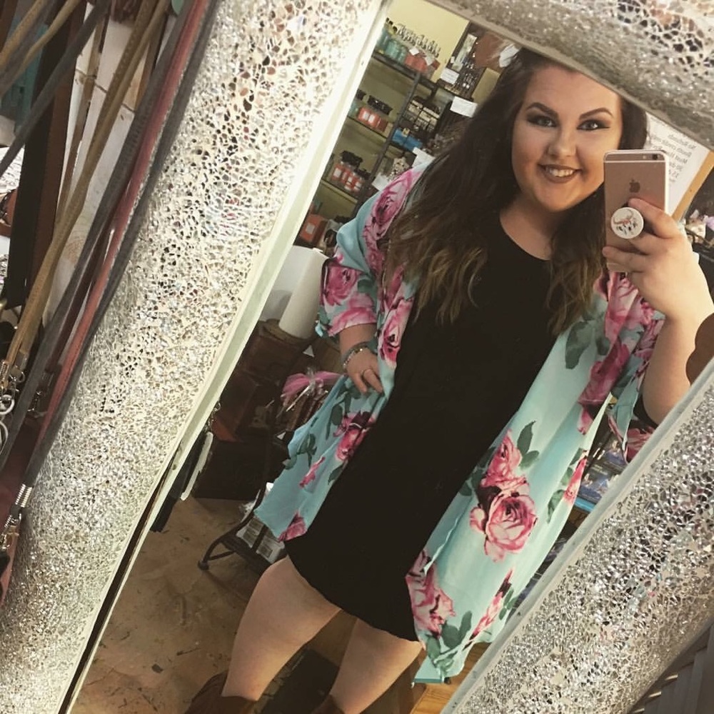 MEET YOUR SELLER! 🎀