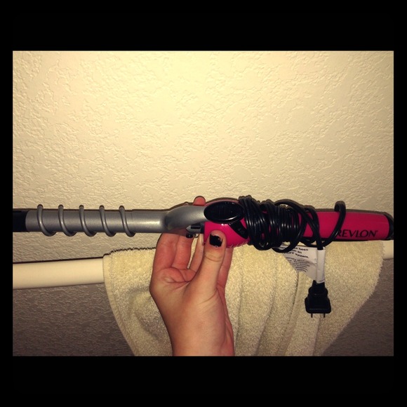 Pink Spiraled hair curler