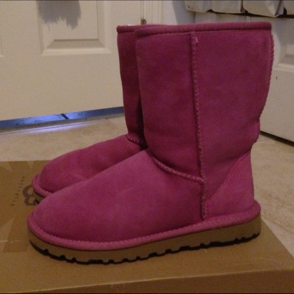 Pink ugg boots - Picture 2 of 3