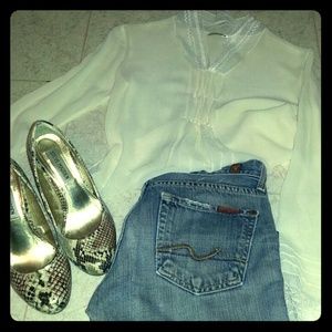 ***Price reduced- Authentic 7 for all Mankind!