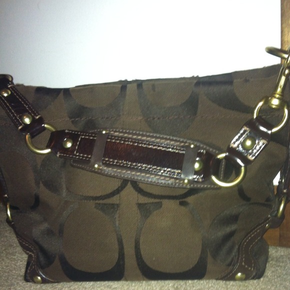 Coach pocket book