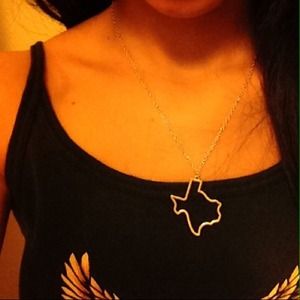 Gold Plated ⭐️TEXAS⭐️ Outlined Pendant Necklace