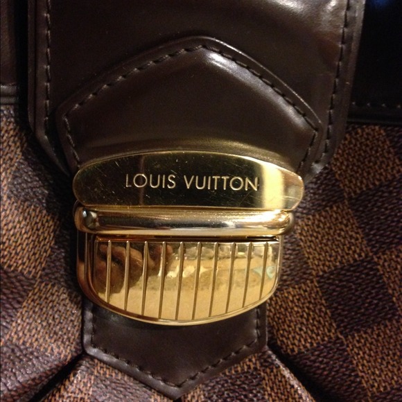 ❗️❗️SOLD❗️❗️💯% AUTHENTIC LOUIS VUITTON SISTINA GM - Picture 4 of 4
