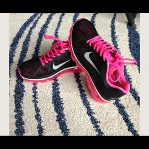 Black and pink nikes