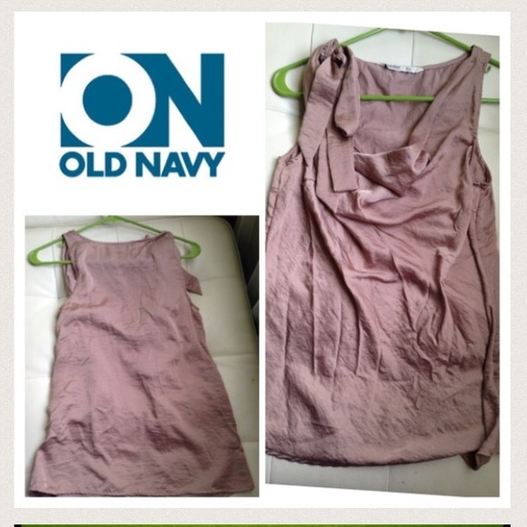 Old navy blush blouse. Small