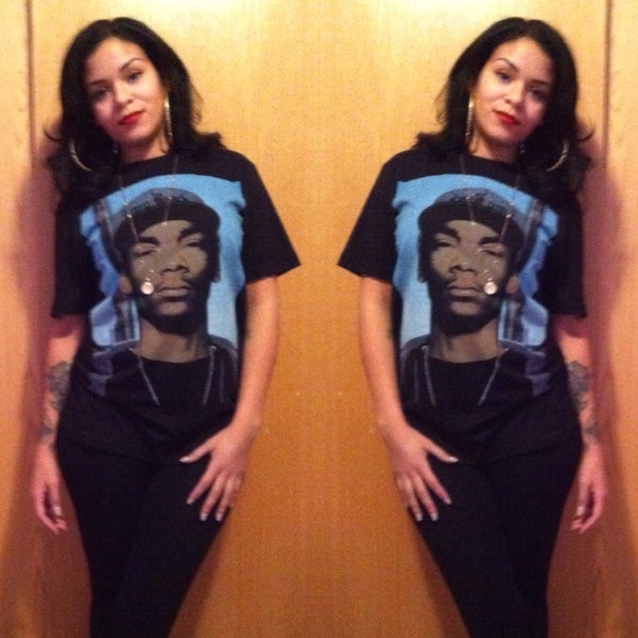 YOUR SELLER/BUYER! 💋 - Picture 2 of 4