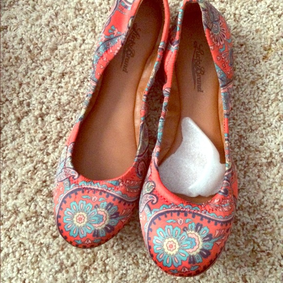 NWT Lucky Brand "Emmie" flat