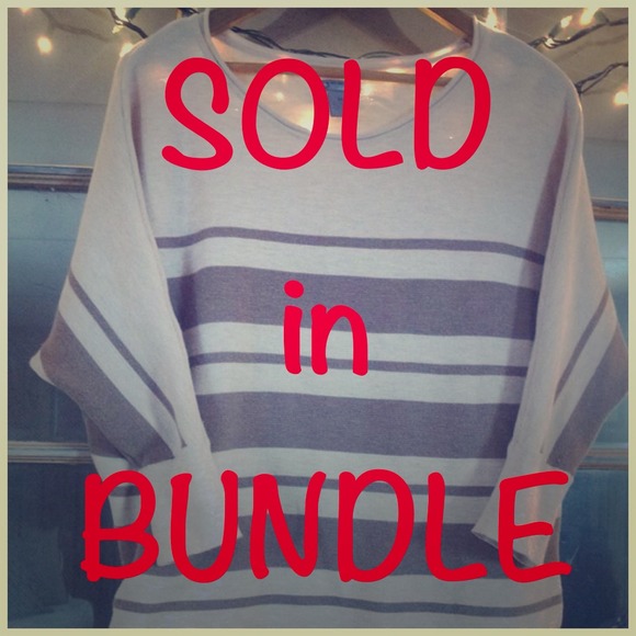 //SOLD\\ Weekend sweater