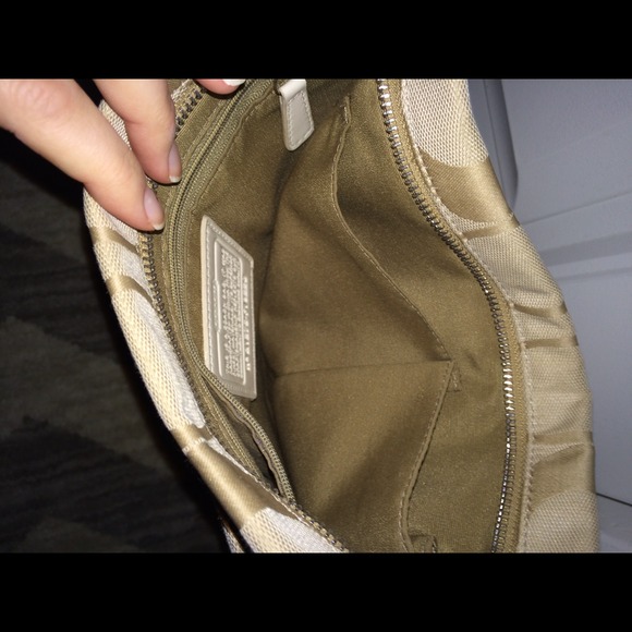 Handbag - Picture 4 of 4
