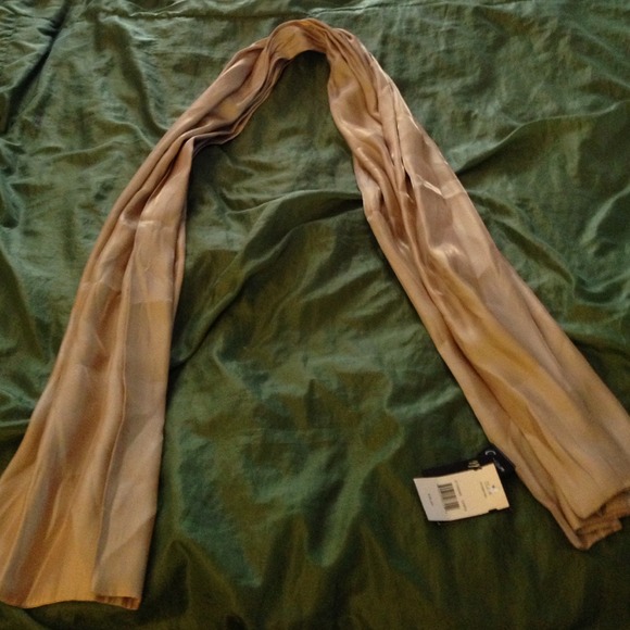 BNWT Cejon gold iridescent scarf/shawl