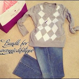 Bundle~Grey & white argyle sweater and purple tank