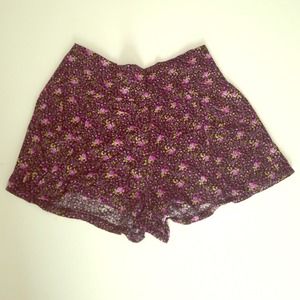 💢sold💢Floral patterned shorts