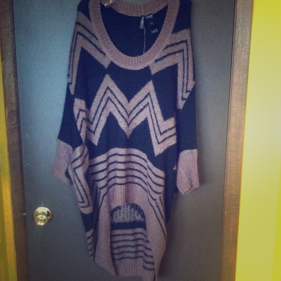 Oversized sweater.