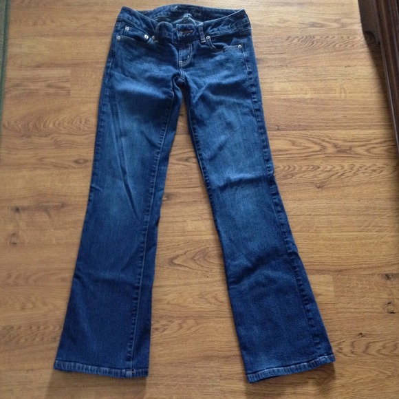 2 pairs American Eagle Favorite Boyfriend jeans