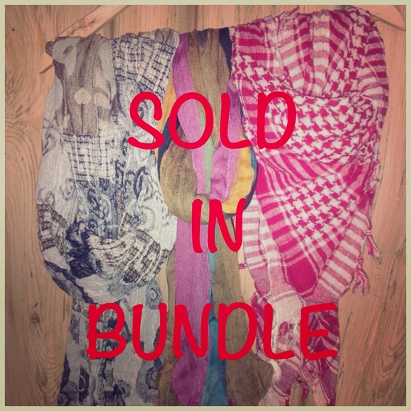 SOLD Lot of 3 Scarves!