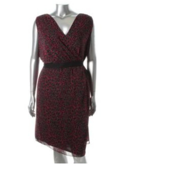 DKNY Dresses & Skirts - Sleeveless wrap dress💃