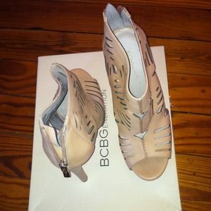 BCBG heels