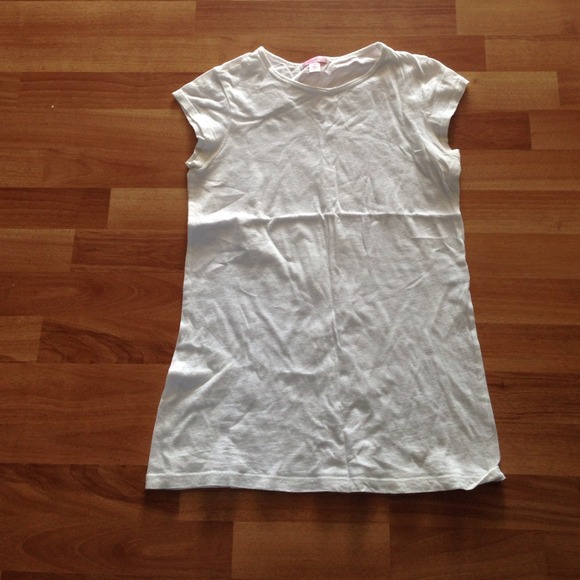 Xhileration Size M long Tshirt