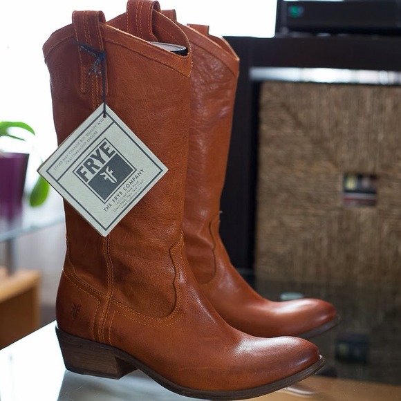 New Frye Leather Boots, Cognac