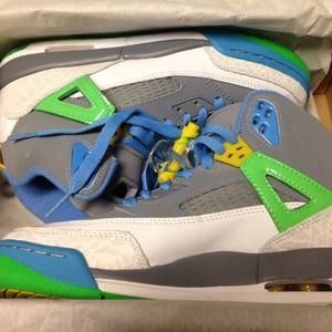 Jordans size 5.5. Easter Spizikes 2013 release.