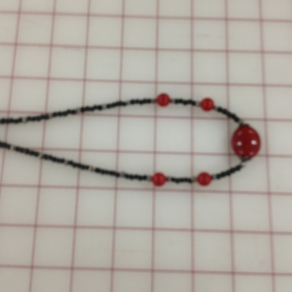 Matching necklace & bracelet set.