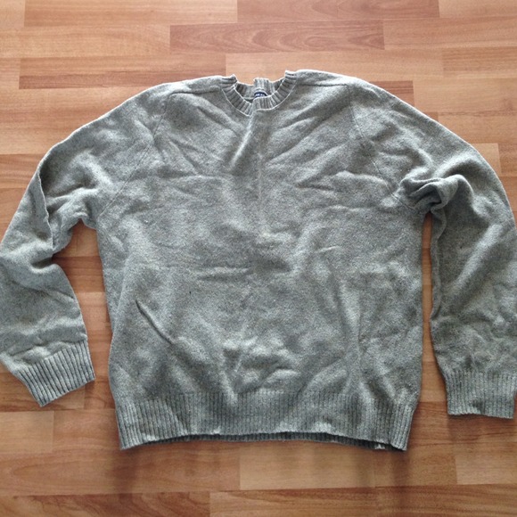 American Eagle sweater tan color
