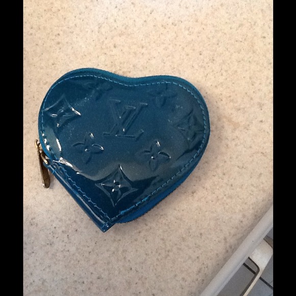 Lv coin purse (inspired)
