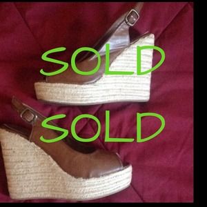 Tan brown wedges F21