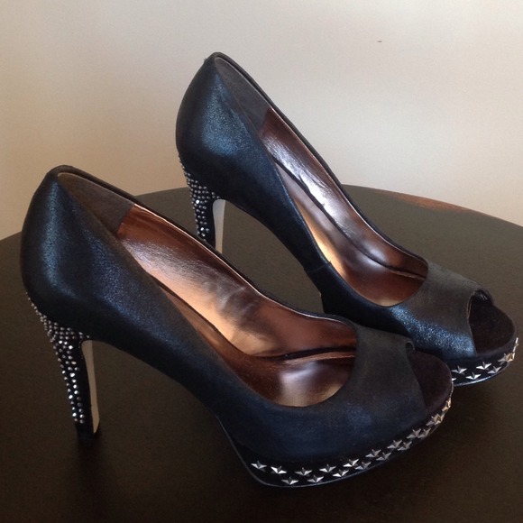 New Reba Blk Leather Studded and Rhinestone Shoe