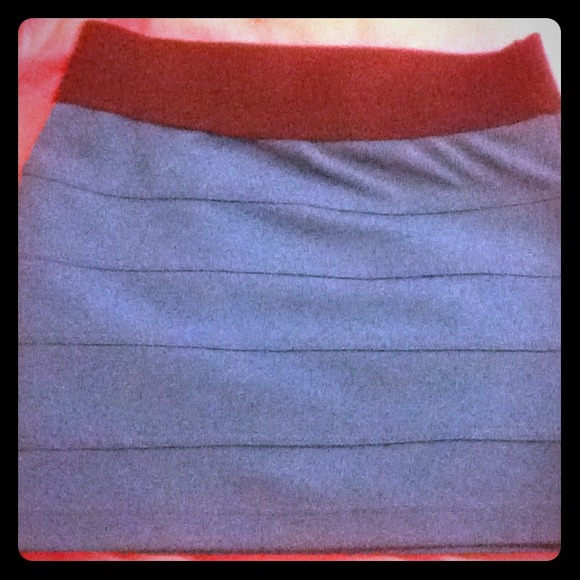 Teal bodycon skirt.