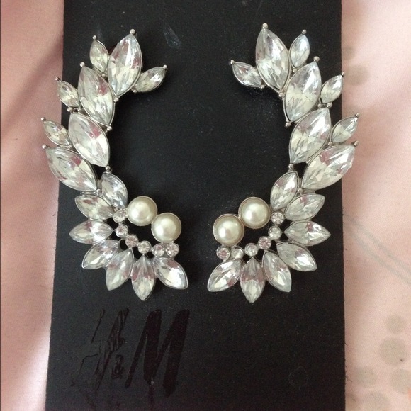🚫SOLD LOCALLY🚫 Crystal Feathered Ear Cuffs