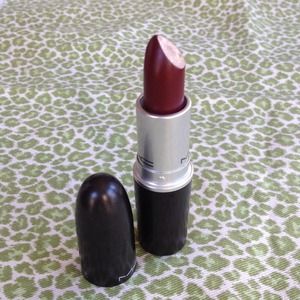 MAC AUTHENTIC FIXED ON DRAMA LIPSTICK VERY RARE LE