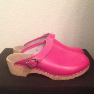 Pretty in Pink clogs