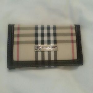 *on hold* Burberry wallet