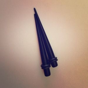 Size 4 tapers