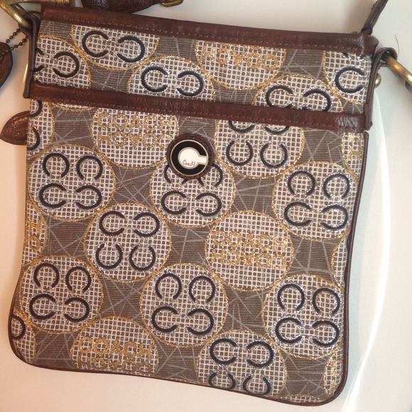 SOLD ❤️ Coach Purse