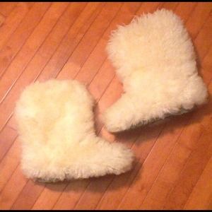 Uggs *rare* Momma Fluff boots sz 6