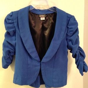 🚫🚫SOLD🚫🚫Royal blue blazer
