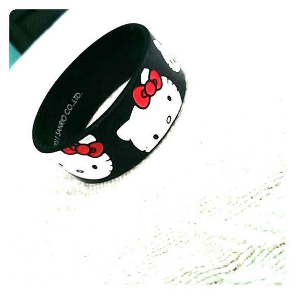 Hello kitty bracelet - Picture 1 of 1