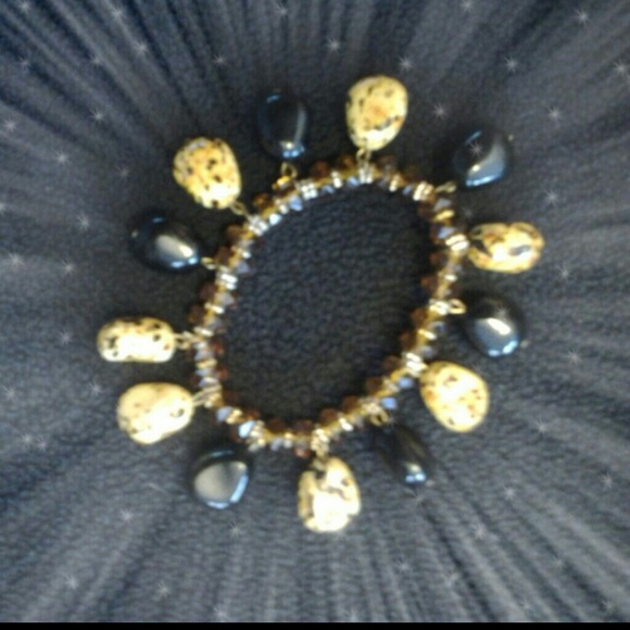 Stretchy bracelet