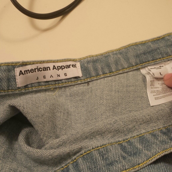 ❌SOLD❌ Denim skirt - Picture 2 of 3