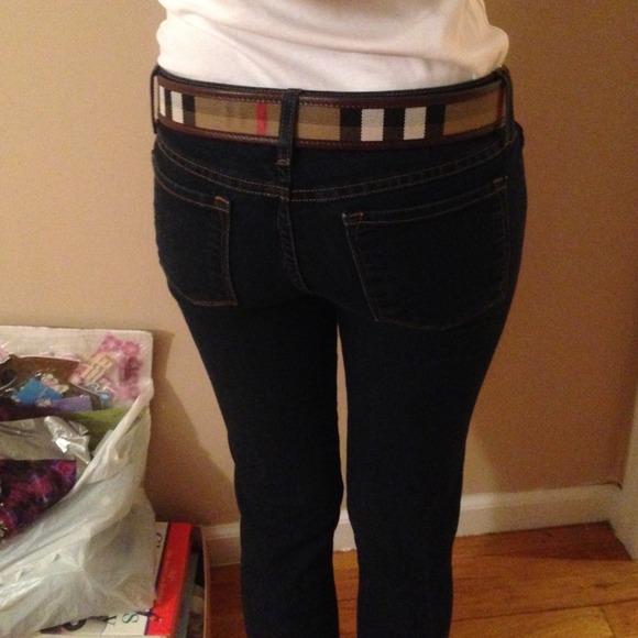 SOLD: AUTHENTIC BURBERRY BELT - Picture 4 of 4