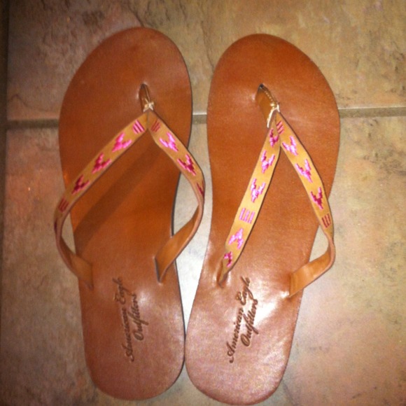 AE flip flops👙