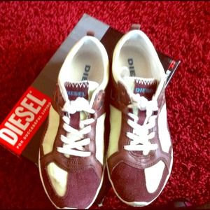 Diesel Tennis Shoes (Women's)