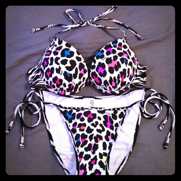 VS PINK multi-colored leopard bikini