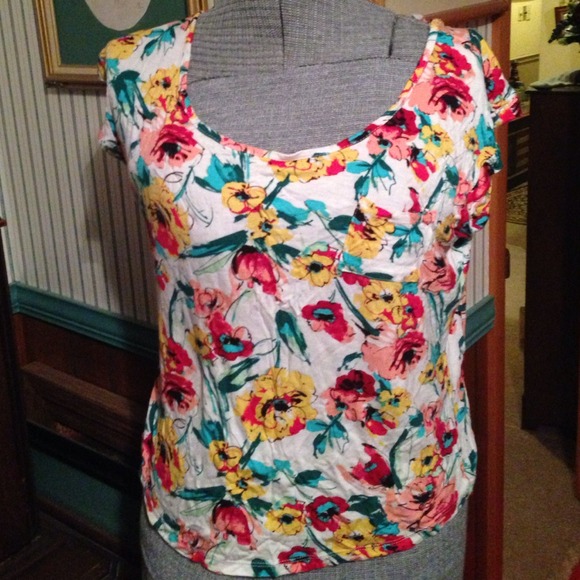 SOLD Charlotte Russe floral top