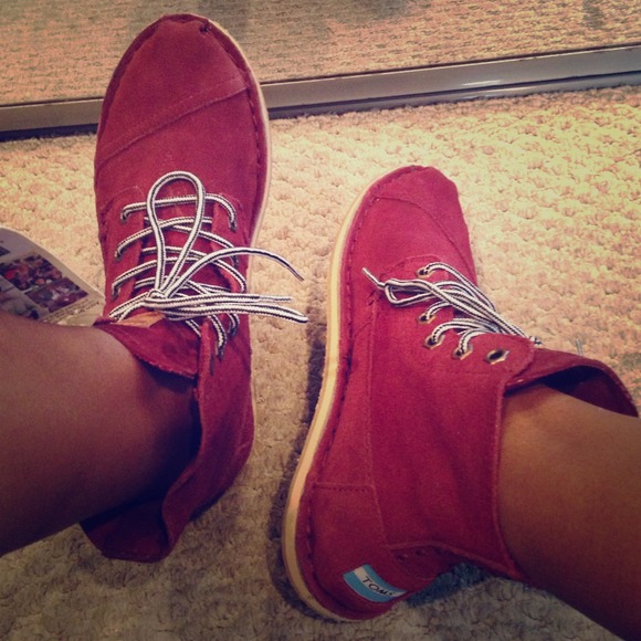 Toms Burgundy Tomboy Boot
